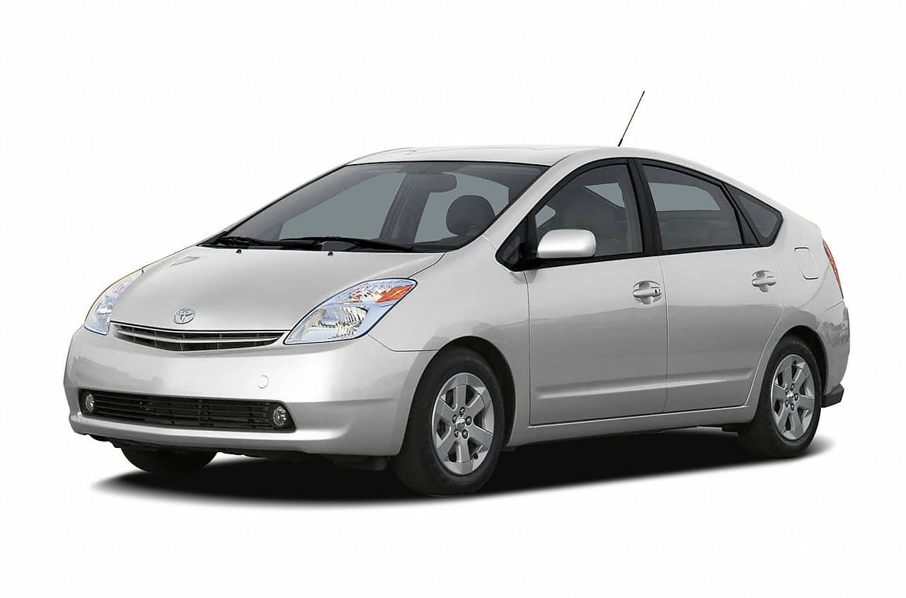 Toyota Prius v 2011