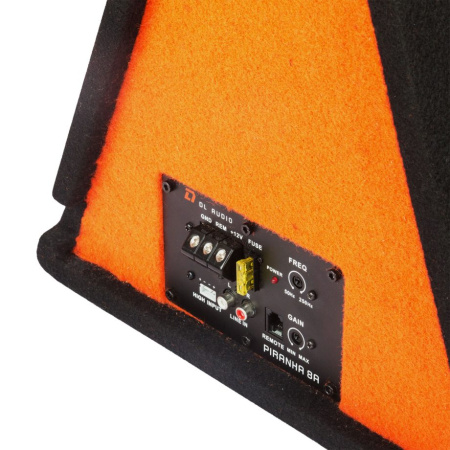 DL Audio Piranha 8A сабвуфер активный